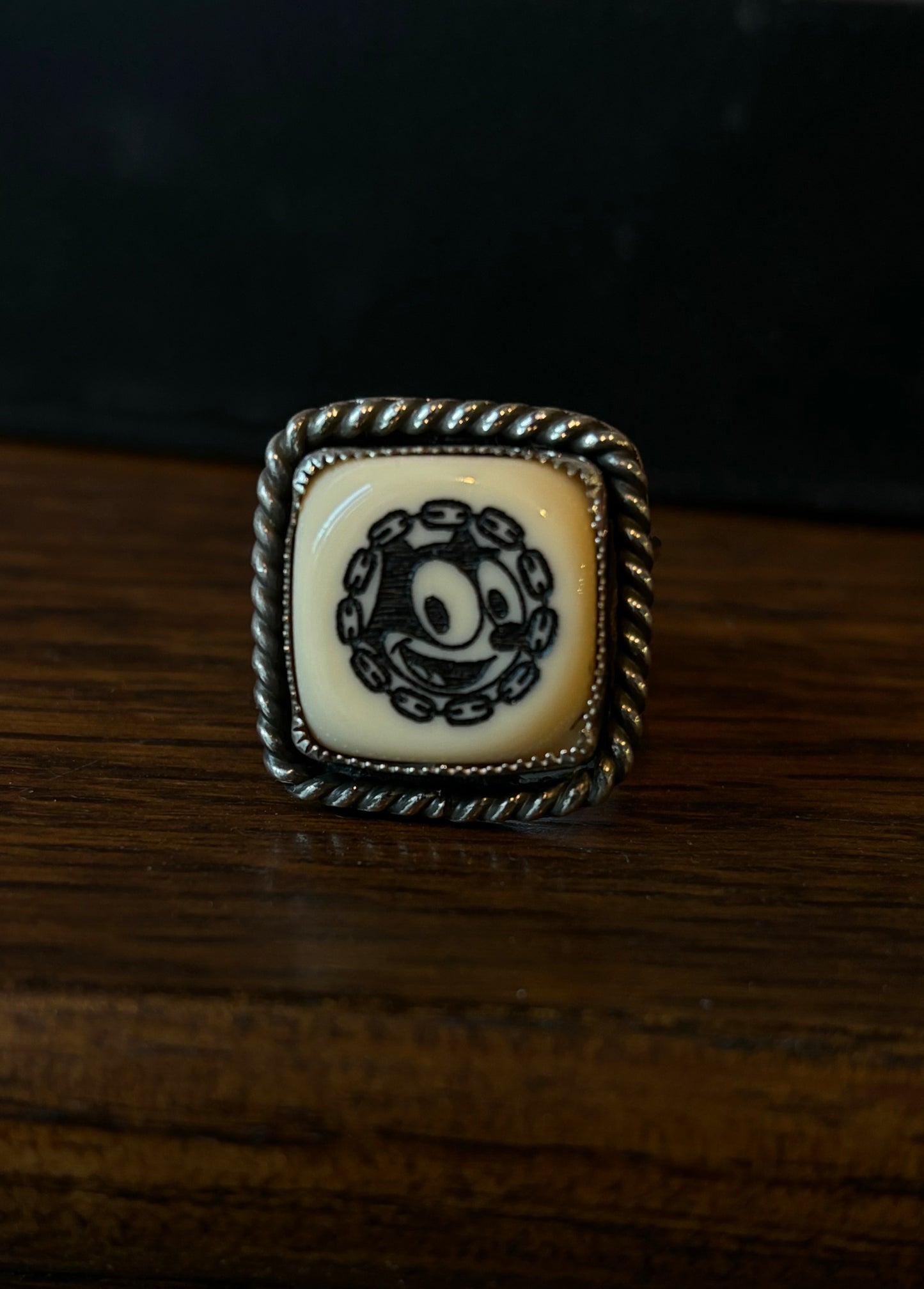 Ivory Felix the Cat Dice Ring